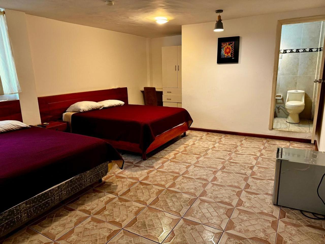 Hostal Muyuyo Puerto Ayora  Buitenkant foto
