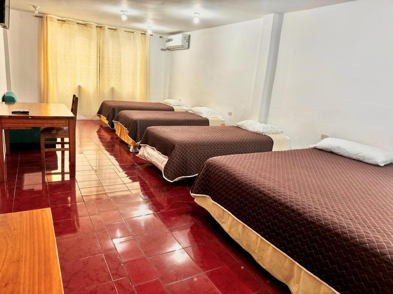 Hostal Muyuyo Puerto Ayora  Buitenkant foto