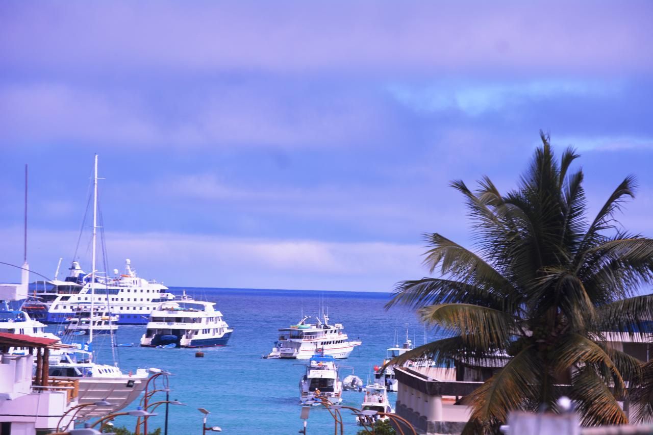 Hostal Muyuyo Puerto Ayora  Buitenkant foto